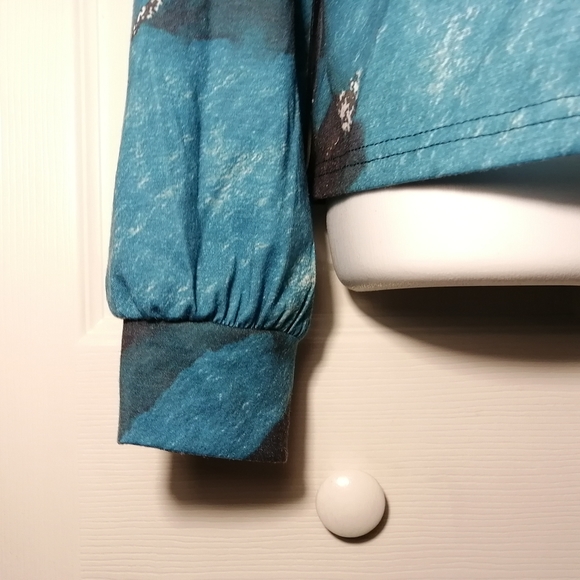 Asymmetrical Cut Out Shoulder Blouse in Beautiful Aqua Blues 💙 - Picture 3 of 5